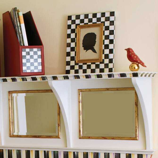 Courtly Check Frame